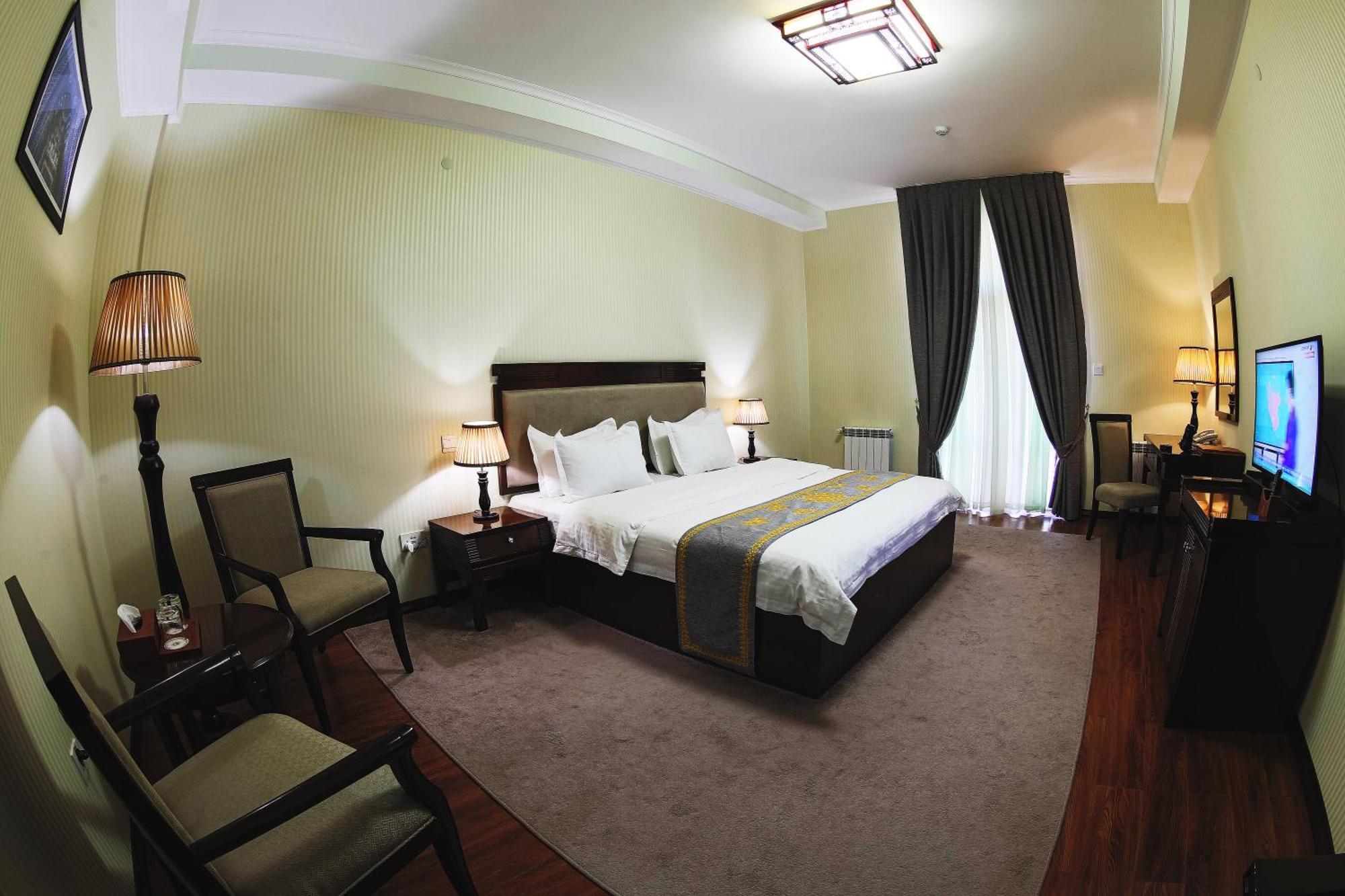 Hotel Zargaron Plaza Bukhara Esterno foto