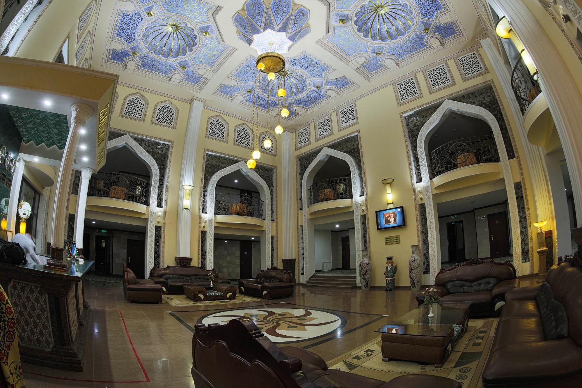 Hotel Zargaron Plaza Bukhara Esterno foto