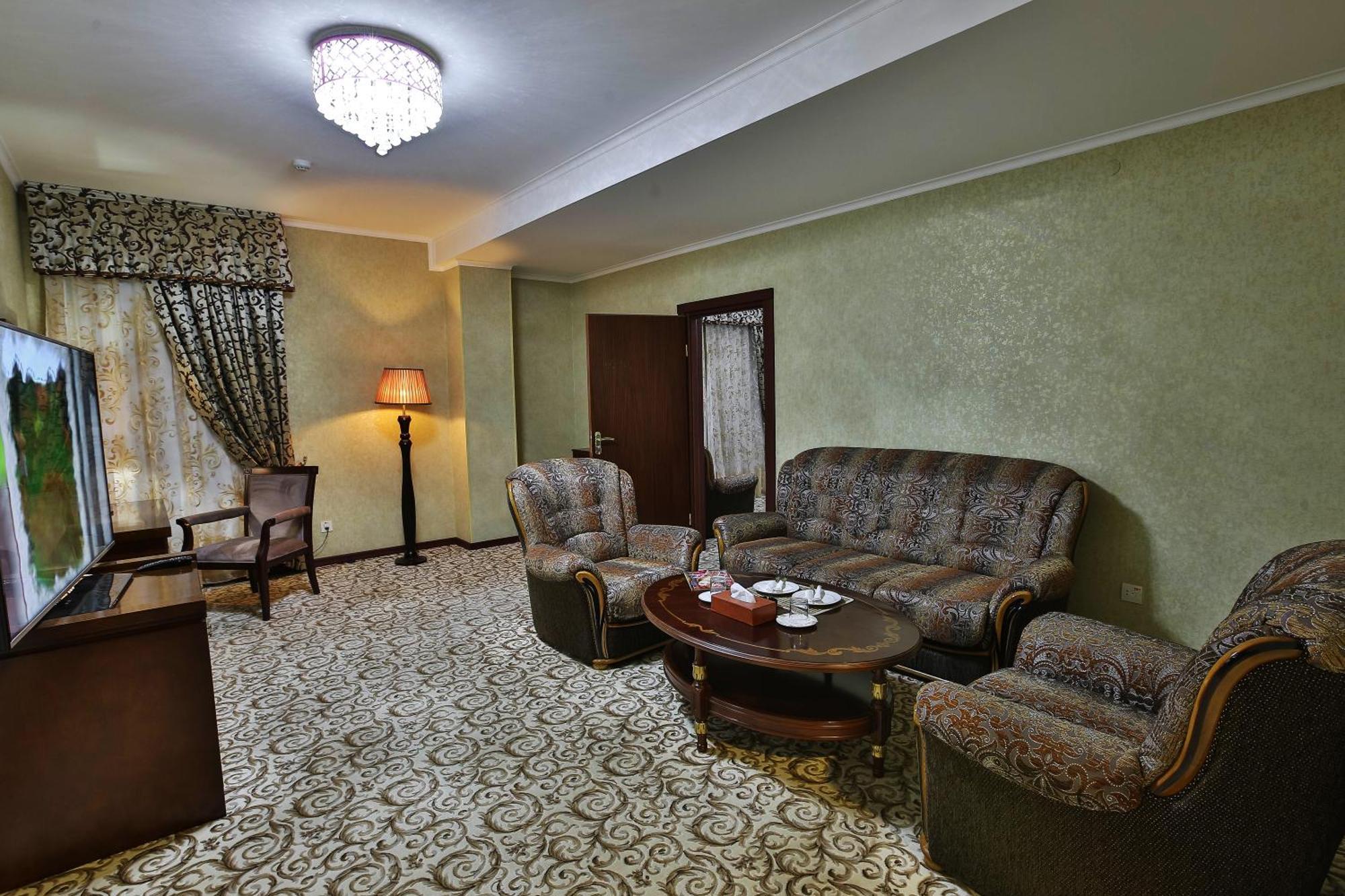 Hotel Zargaron Plaza Bukhara Esterno foto