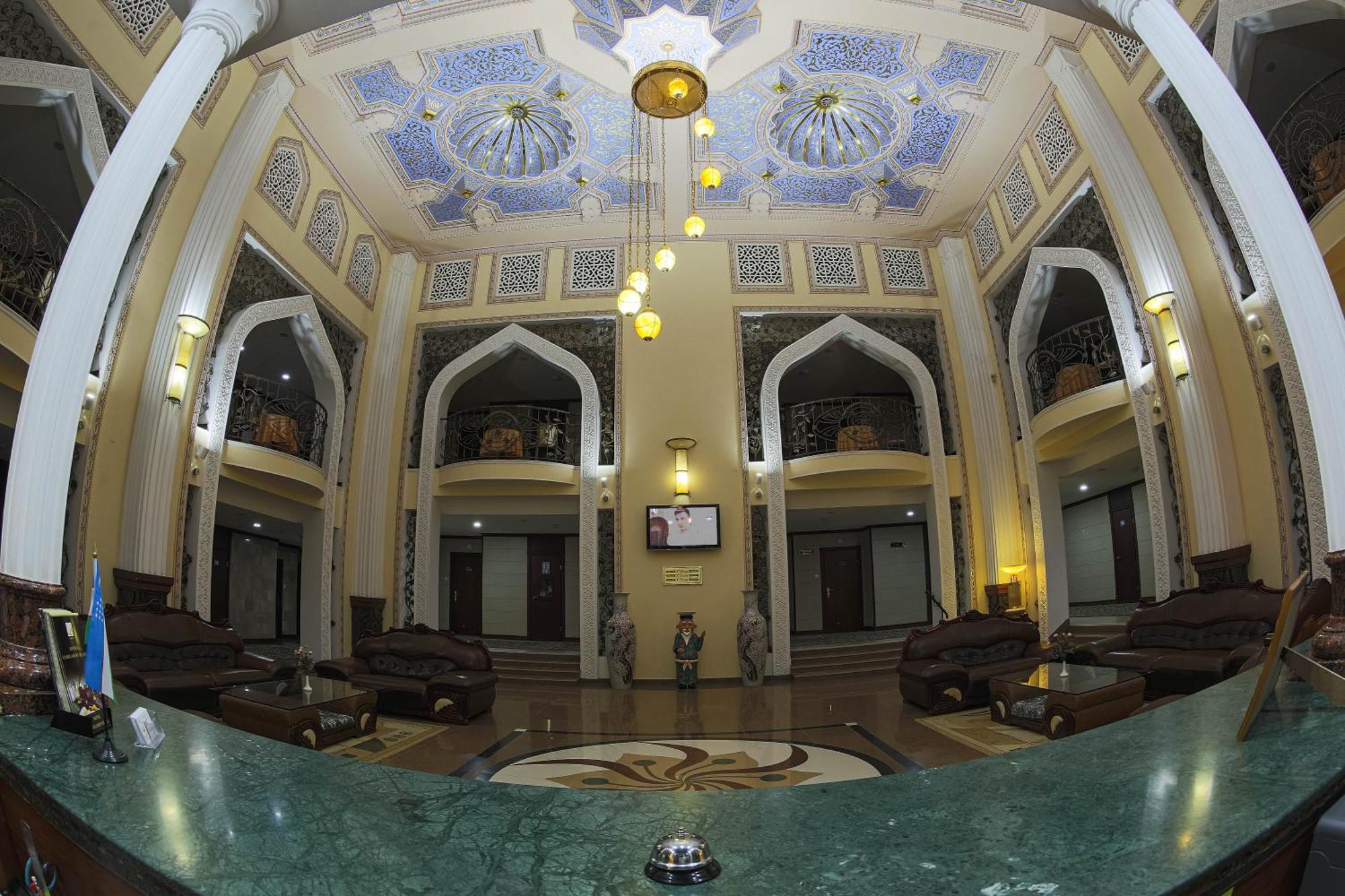 Hotel Zargaron Plaza Bukhara Esterno foto
