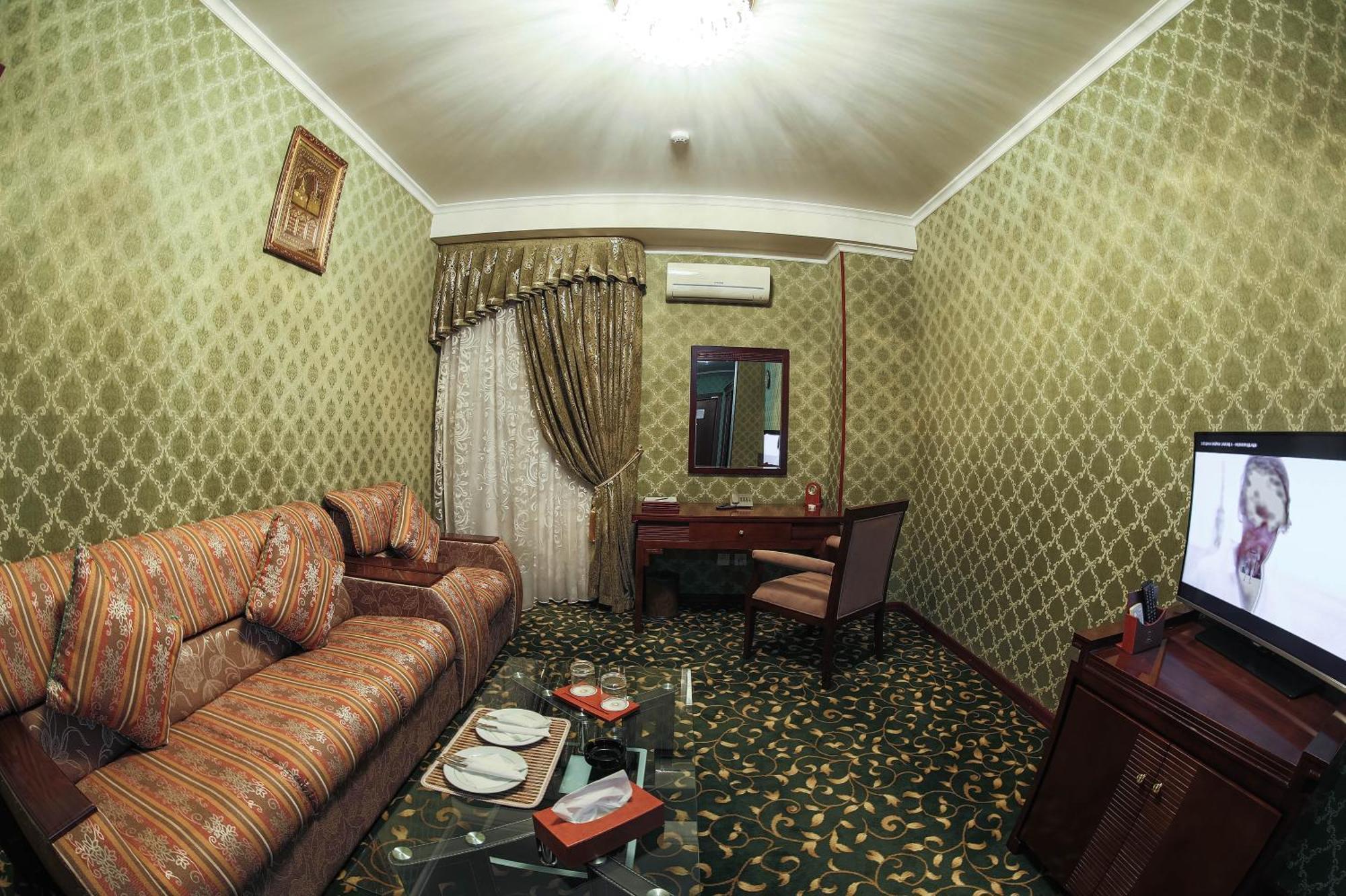 Hotel Zargaron Plaza Bukhara Esterno foto