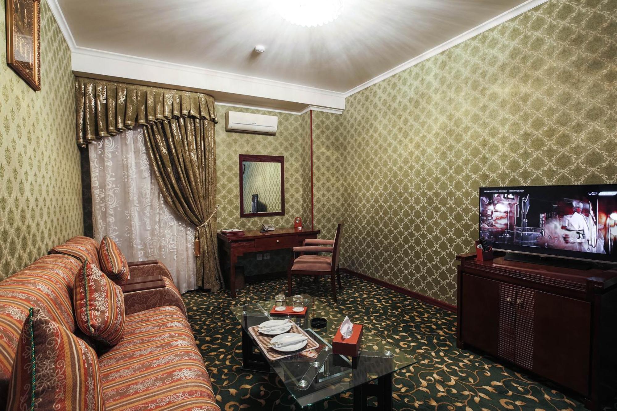 Hotel Zargaron Plaza Bukhara Esterno foto