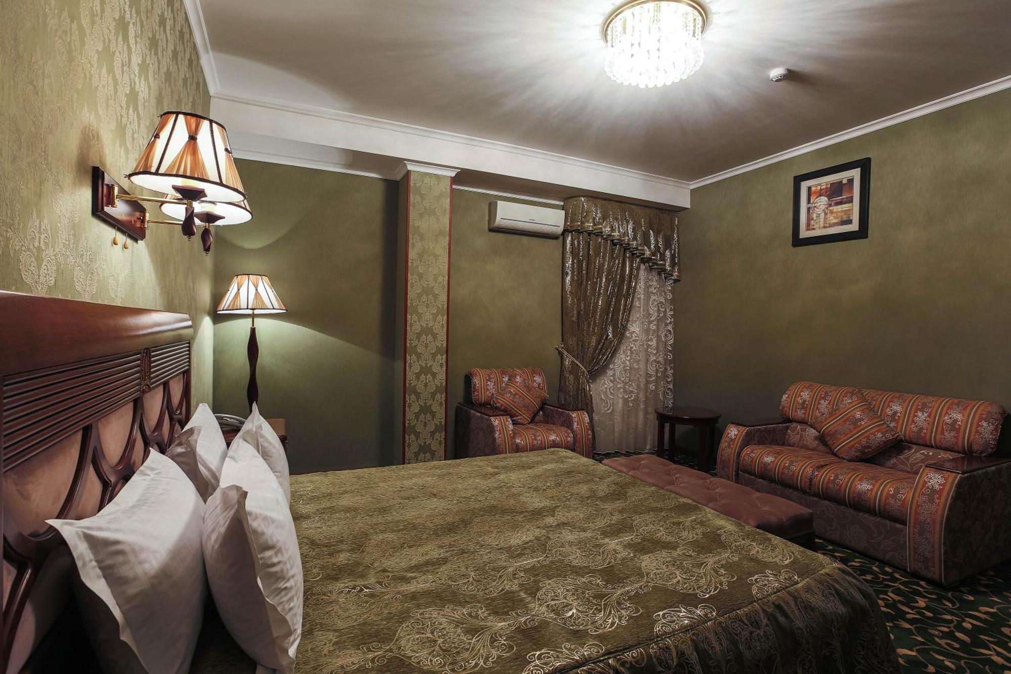 Hotel Zargaron Plaza Bukhara Esterno foto