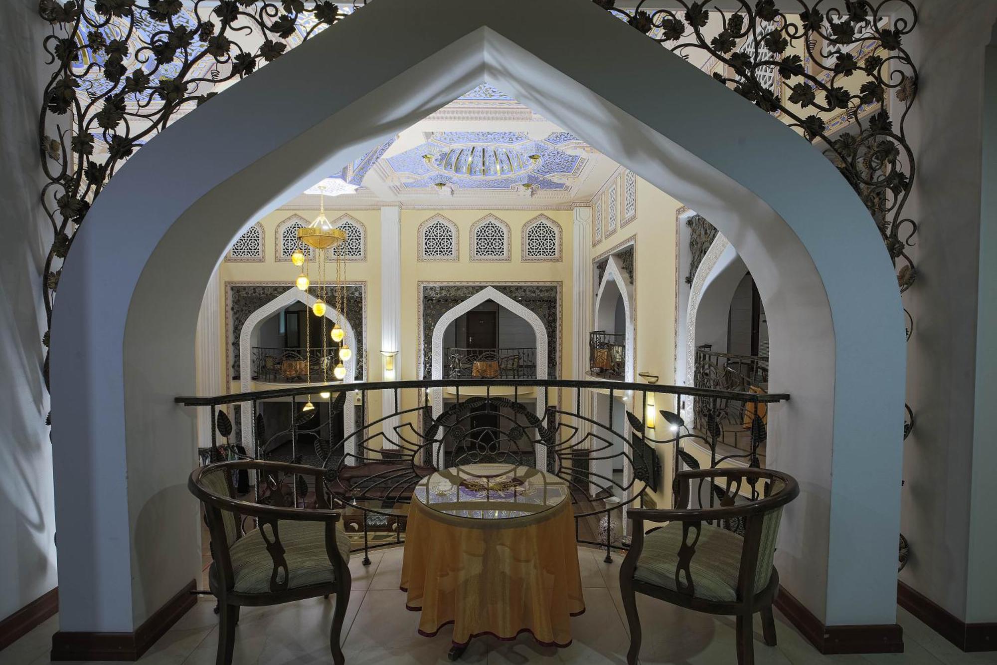 Hotel Zargaron Plaza Bukhara Esterno foto